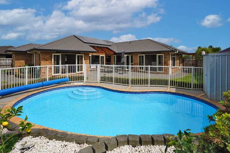 Photo of property in 18 Burgundy Court, Rototuna, Hamilton, 3210