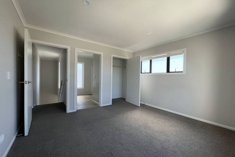 Photo of property in 12 Emmadale Lane, Hamilton East, Hamilton, 3216