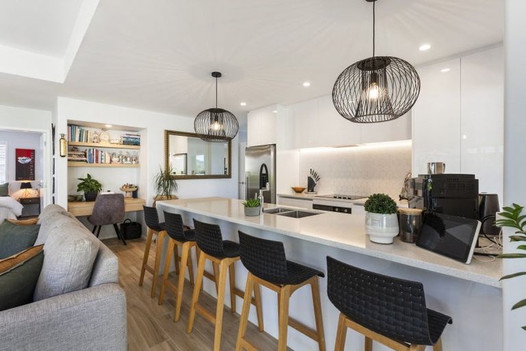 Photo of property in 25 Pitoitoi Drive, Riverhead, 0820