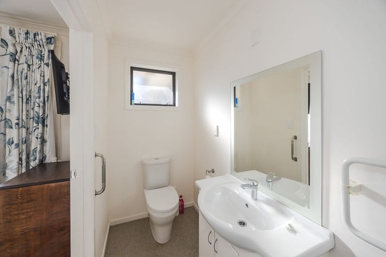 Photo of property in 6 Mersey Street, South Hill, Oamaru, 9400