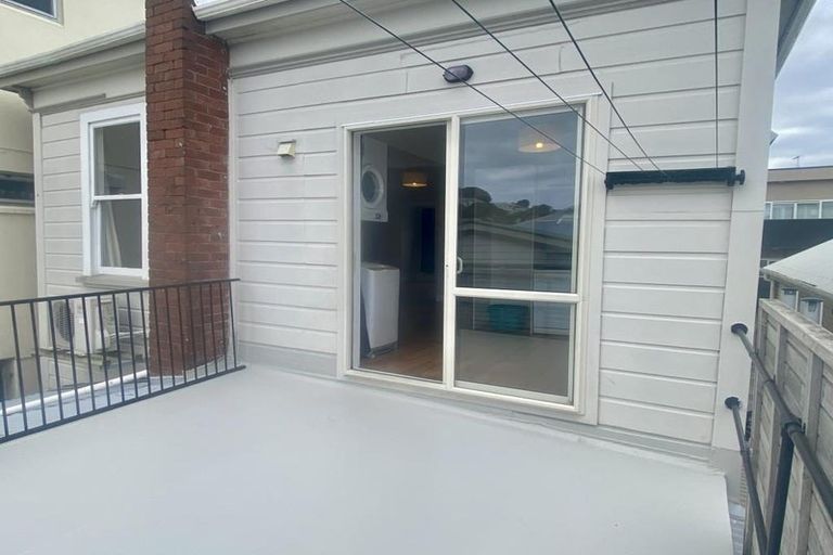 Photo of property in 9 Douglas Street, Mount Cook, Wellington, 6021