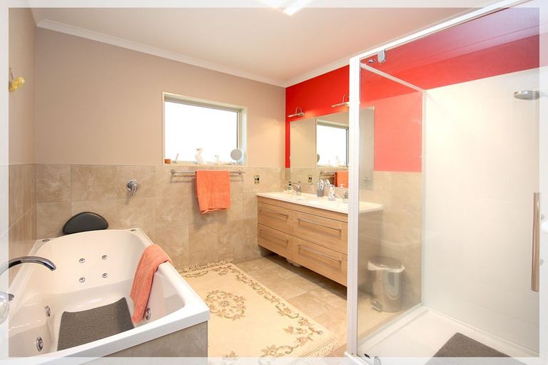 Photo of property in 8 Teppett Place, Foxton Beach, Foxton, 4815