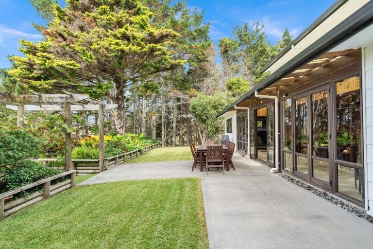 Photo of property in 121 Portland Road, Portland, Whangarei, 0178