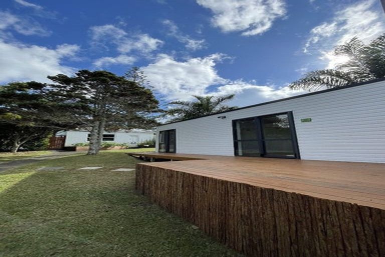 Photo of property in 18 Kent Terrace, Riverhead, 0820