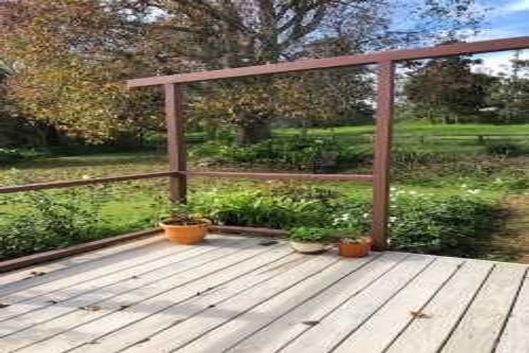Photo of property in 445 Kahikatea Flat Road, Waitoki, Kaukapakapa, 0871