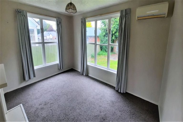 Photo of property in 184 Langdons Road, Northcote, Christchurch, 8052