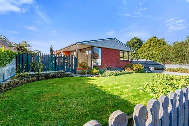 Photo of property in 21 Montague Street, Islington, Christchurch, 8042