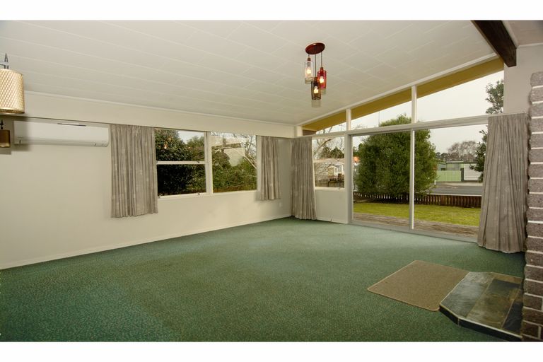 Photo of property in 53 Sandspit Road, Waiuku, 2123