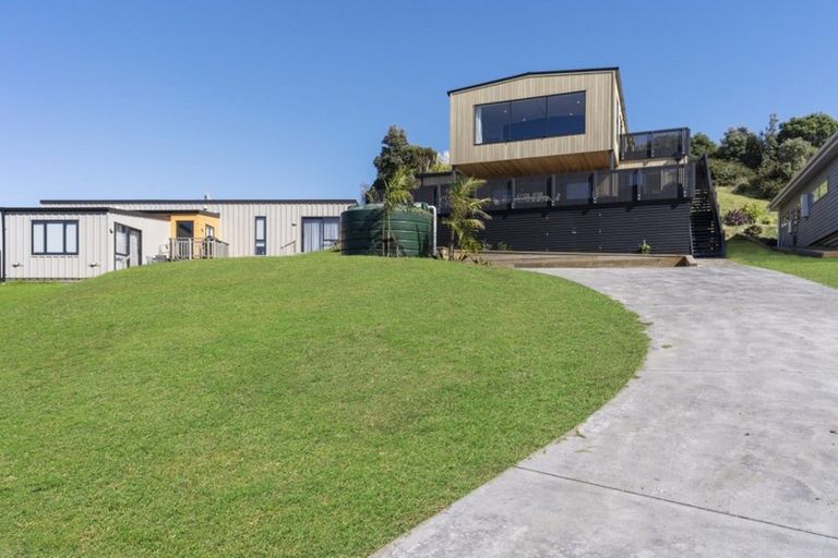 Photo of property in 24 Dolphin Drive, Whiritoa, Whangamata, 3691