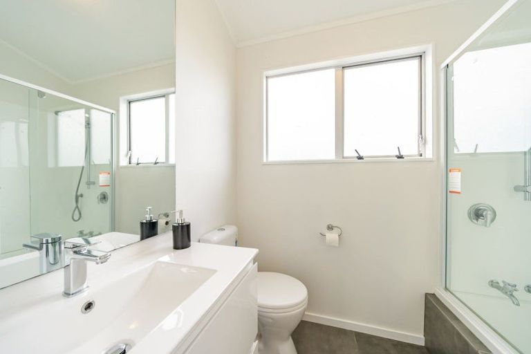 Photo of property in 11f5- John Street, Trentham, Upper Hutt, 5018