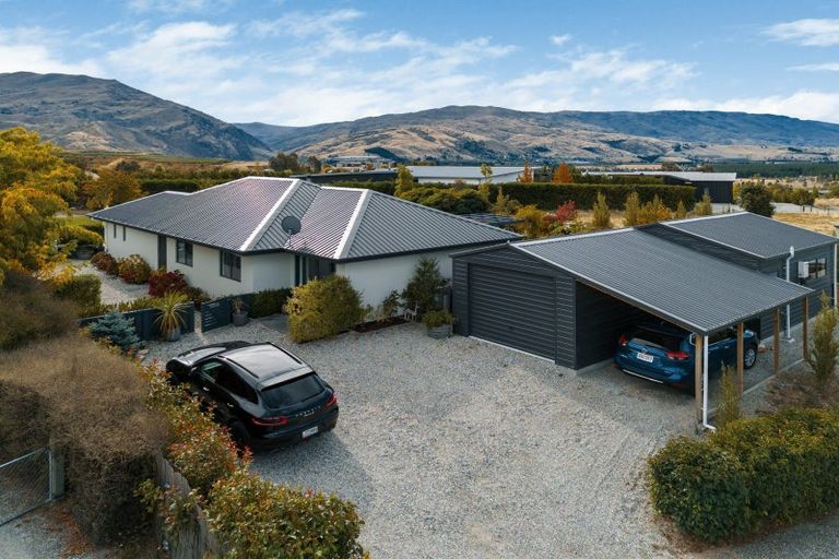 Photo of property in 3 Prospect Lane, Bannockburn, Cromwell, 9384