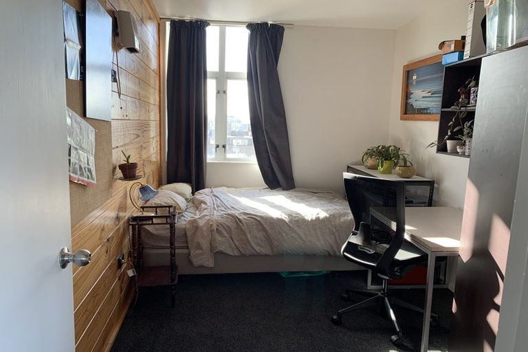 Photo of property in 12 Martin Square, Te Aro, Wellington, 6011