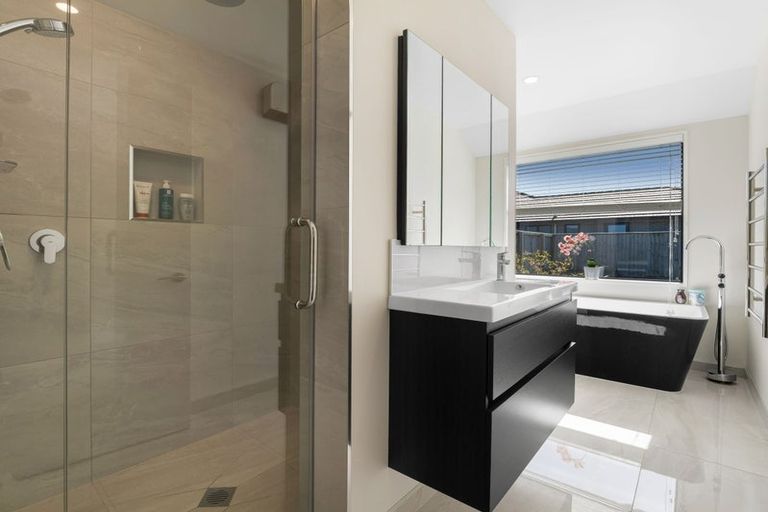 Photo of property in 5 Feather Place, Rolleston, 7615