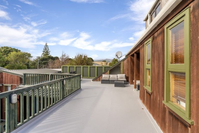 Photo of property in 12 Ngapotiki Street, Paraparaumu Beach, Paraparaumu, 5032