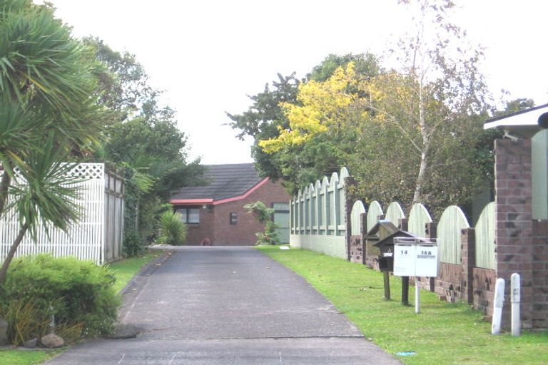 Photo of property in 18 Frank Evans Place, Henderson, Auckland, 0610