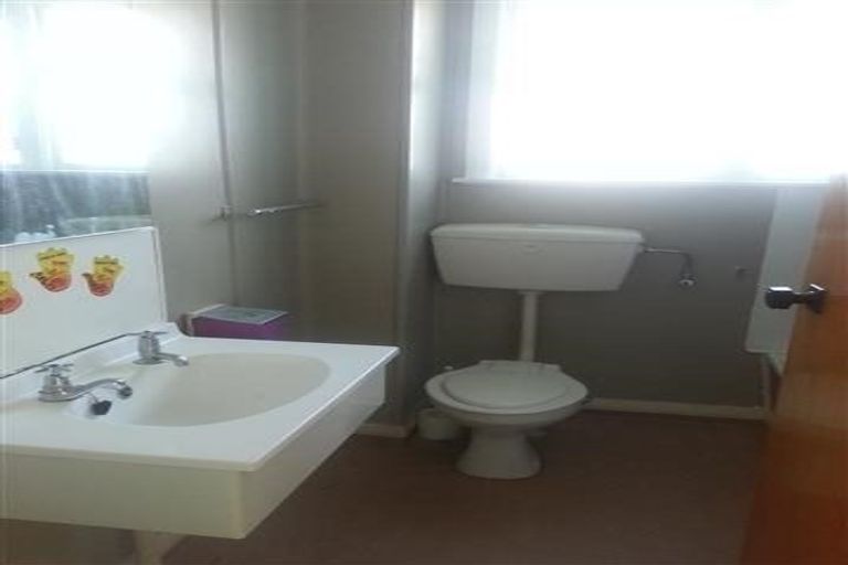 Photo of property in 5- 7 Hazard Grove, Cannons Creek, Porirua, 5024
