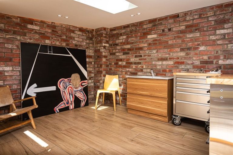 Photo of property in 404 Montreal Street, Christchurch Central, Christchurch, 8013