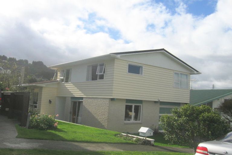 Photo of property in 4 Panorama Grove, Harbour View, Lower Hutt, 5010