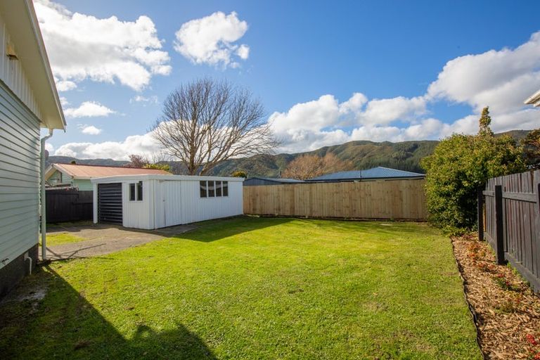Photo of property in 40 Hamstead Street, Wainuiomata, Lower Hutt, 5014