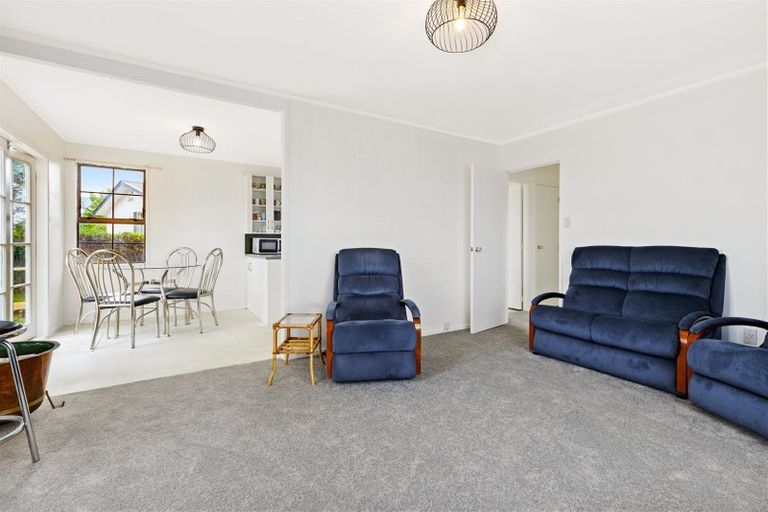 Photo of property in 63 Luanda Drive, Ranui, Auckland, 0612