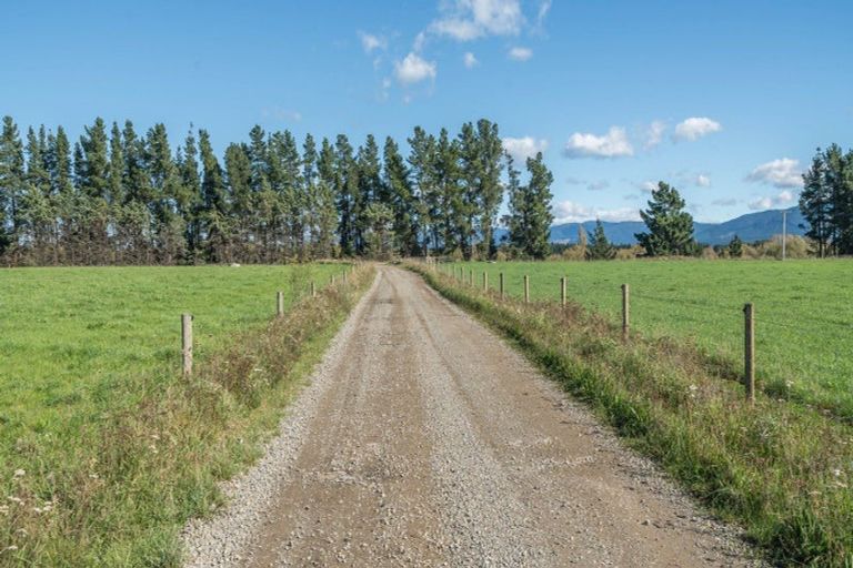 Photo of property in 375 Stonyflat Road, Loburn, Rangiora, 7472