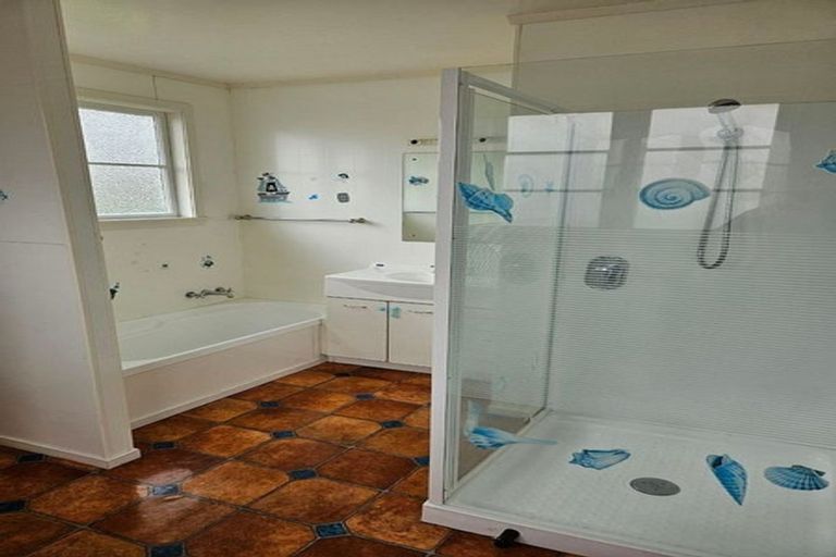 Photo of property in 32 Pitama Road, Awapuni, Palmerston North, 4412