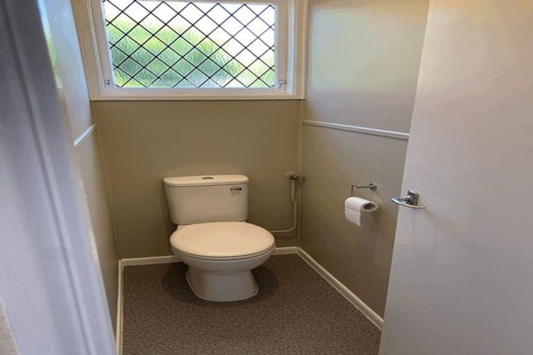 Photo of property in 5 Simpson Road, Ranui, Auckland, 0612
