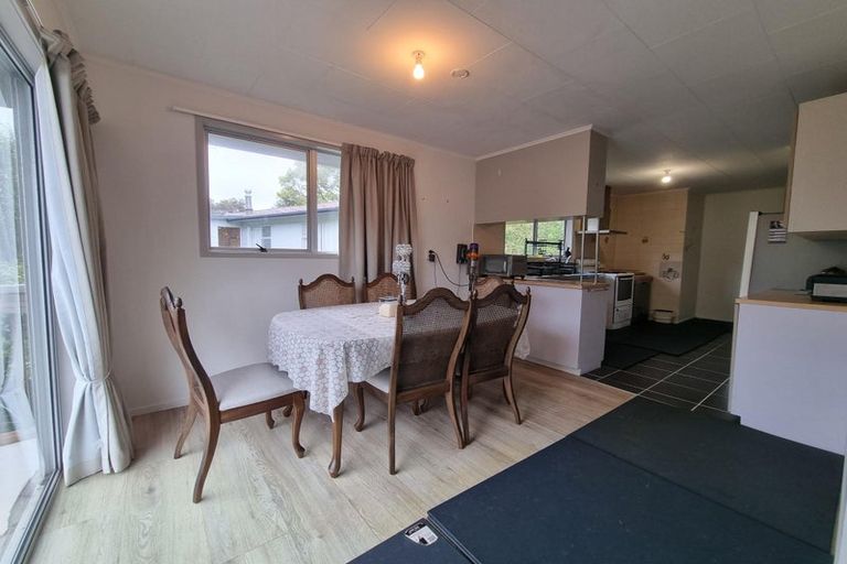 Photo of property in 156 Lynn Road, Bayview, Auckland, 0629