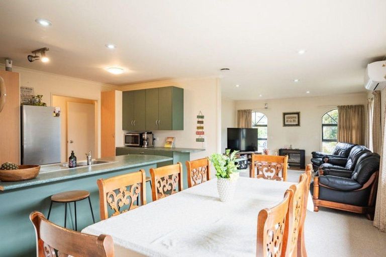 Photo of property in 9 Callum Court, Rototuna, Hamilton, 3210