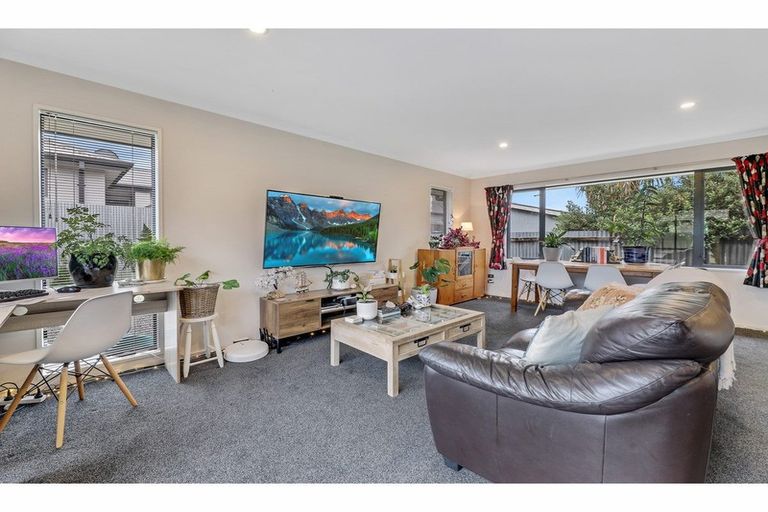 Photo of property in 98a Percival Street, Rangiora, 7400