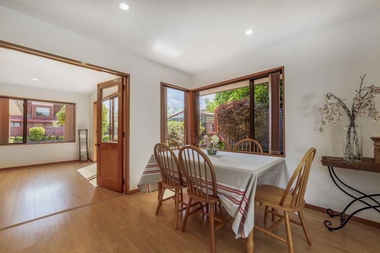 Photo of property in 17 Worthy Street, Ilam, Christchurch, 8041