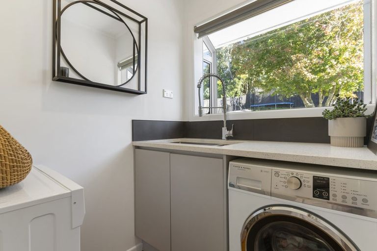 Photo of property in 31 Lingfield Street, Glenfield, Auckland, 0629