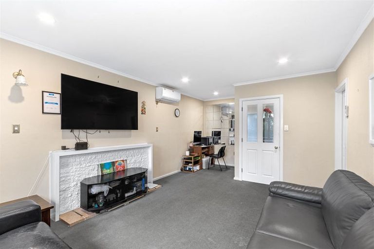 Photo of property in 64 Kirkwood Avenue, Upper Riccarton, Christchurch, 8041