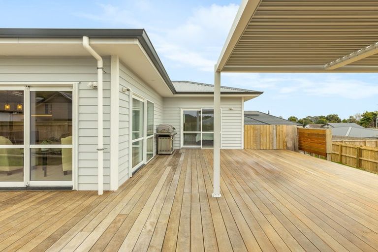 Photo of property in 7 Karearea Avenue, Waikanae, 5036