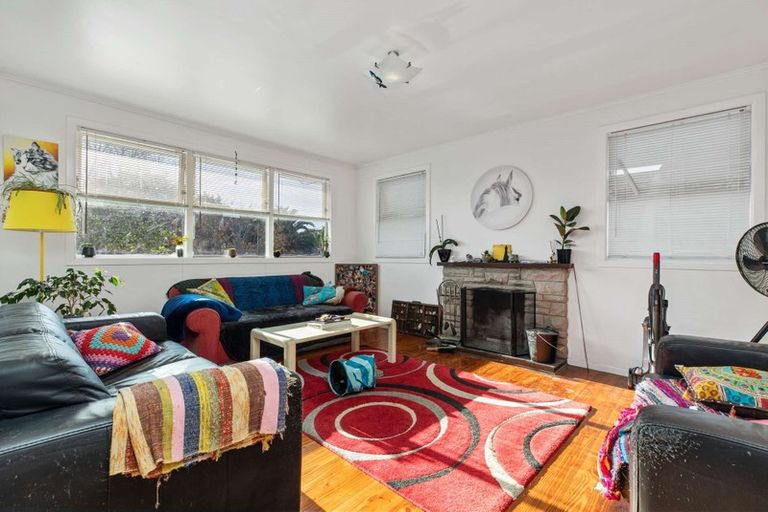 Photo of property in 87a Tidal Road, Mangere, Auckland, 2022