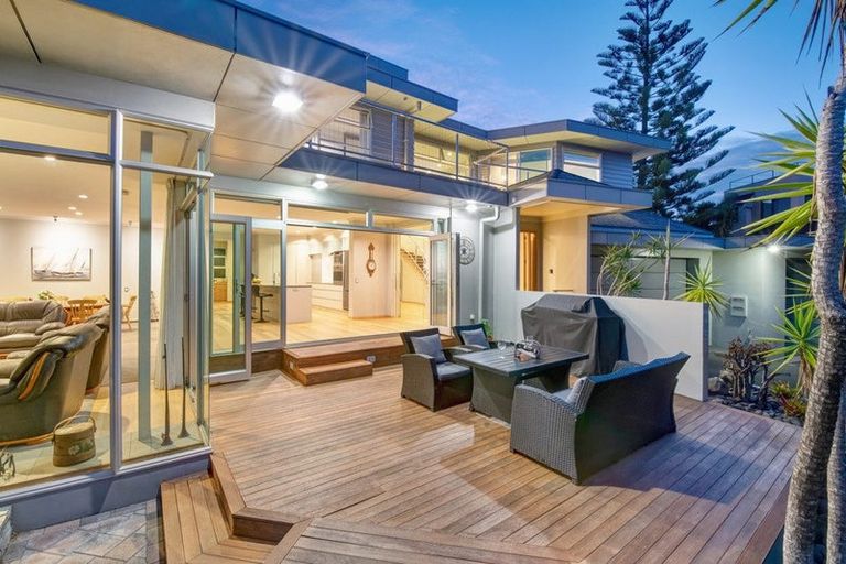 Photo of property in 859 Whangaparaoa Road, Manly, Whangaparaoa, 0930