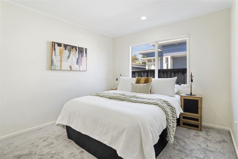 Photo of property in 2/29 Landscape Road, Papatoetoe, Auckland, 2025
