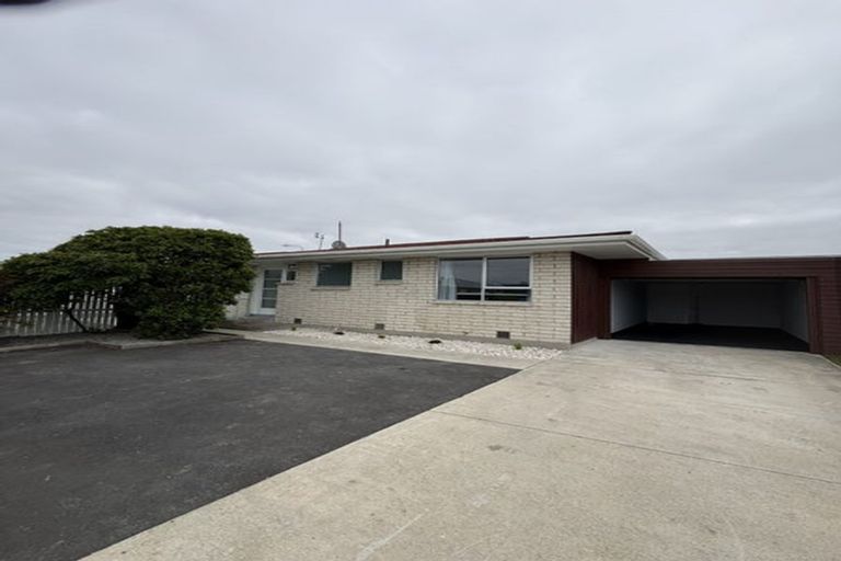 Photo of property in 4b Brentwood Street, Parklands, Christchurch, 8083