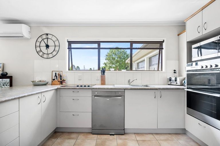 Photo of property in 336 One Tree Point Road, One Tree Point, 0118