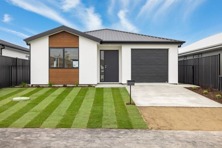 Photo of property in 34 Mcgarry Drive, Kaiapoi, 7630
