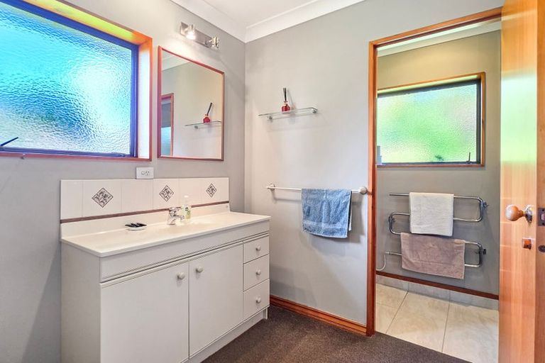 Photo of property in 15 Brook Place, Springfield, Rotorua, 3015