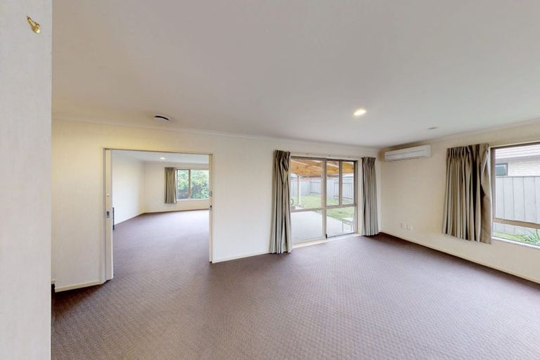 Photo of property in 6 Geneva Terrace, Kelvin Grove, Palmerston North, 4414