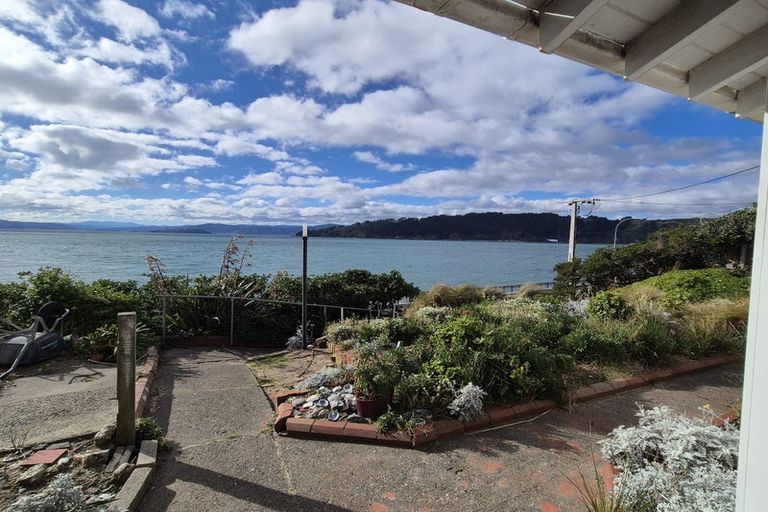 Photo of property in 68 Evans Bay Parade, Roseneath, Wellington, 6021