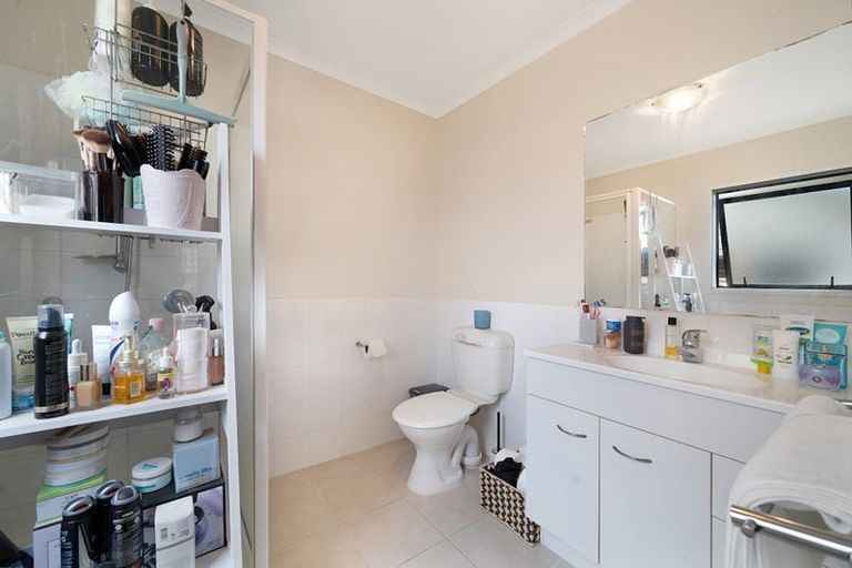 Photo of property in St Claire Village, 120/172 Mcleod Road, Te Atatu South, Auckland, 0610