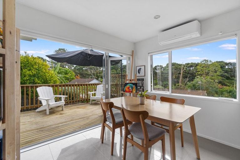 Photo of property in 3a Katrina Place, Massey, Auckland, 0614