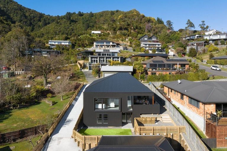 Photo of property in 12a Russell Street, Picton, 7220