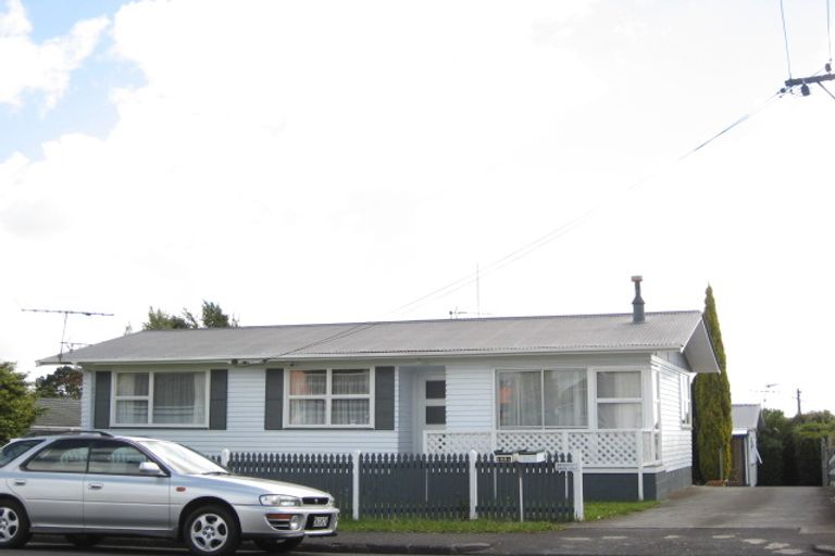 Photo of property in 128a Porchester Road, Papakura, 2110