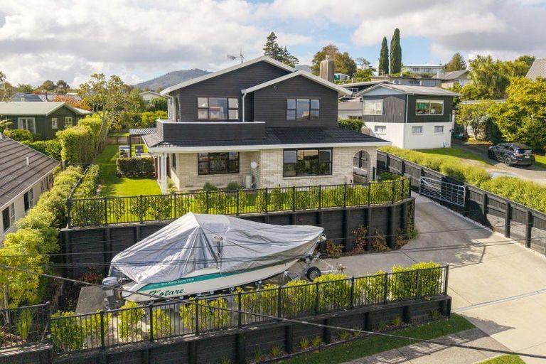 Photo of property in 78 Rokino Road, Hilltop, Taupo, 3330