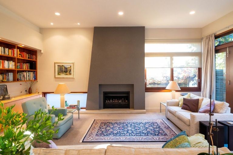 Photo of property in 1a Gillean Street, Havelock North, 4130