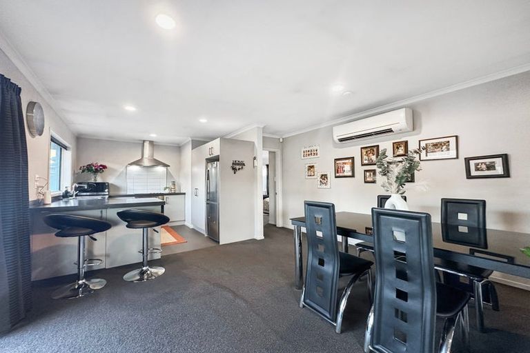 Photo of property in 15 Gallaghan Close, Wigram, Christchurch, 8042